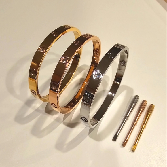 Bracelets with Screwdriver Love Bangles Set of 3 - Picture 1 of 3